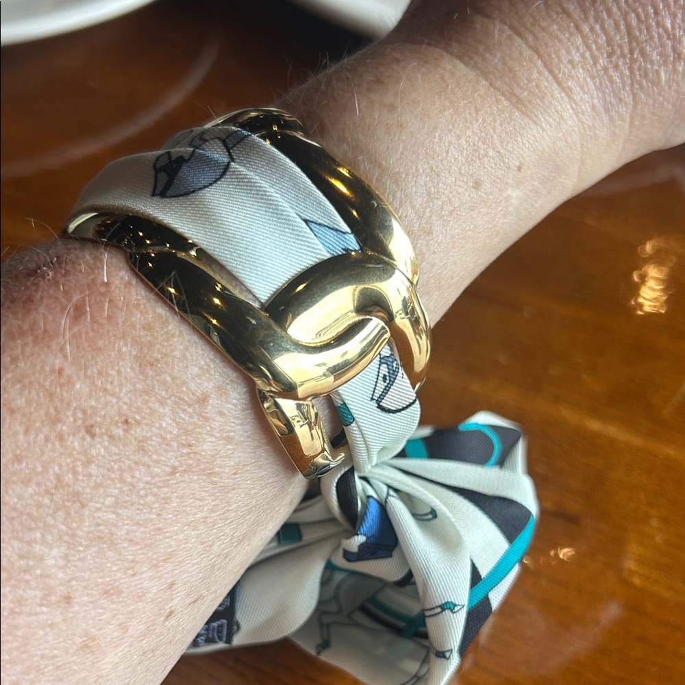 Chic Gold Bracelet with Patterned Scarf